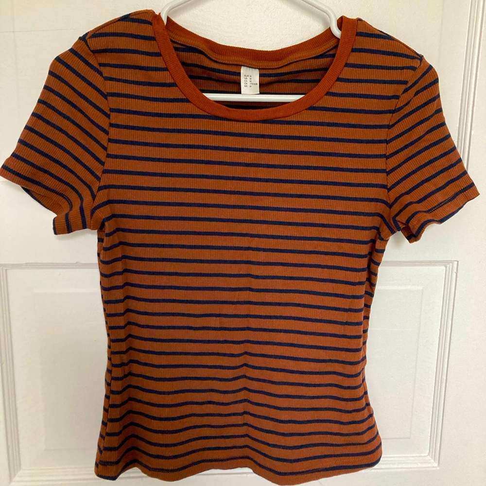 Striped Form-fitting Tee